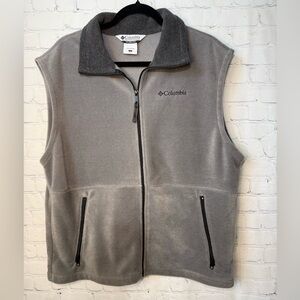 Columbia Sportswear Co size large men’s gray fleece  vest